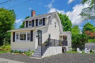4 Lakeview Ave, Mount Olive, NJ 07828 - Photo 2