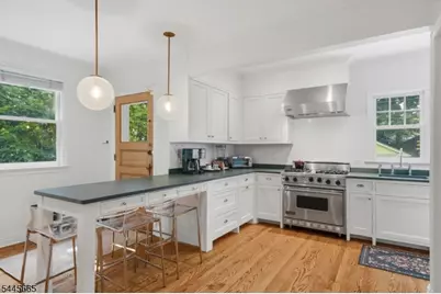 40 Oakwood Ave, Montclair, NJ 07043 - Photo 12