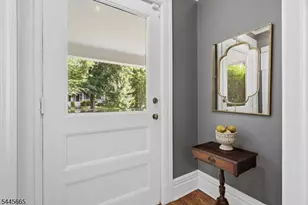 40 Oakwood Ave, Montclair, NJ 07043 - Photo 4