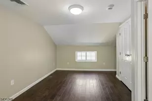 1034 Califon Cokesbury Rd, Tewksbury Township, NJ 08833 - Photo 34
