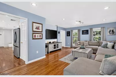 8 Cross Oak Ln, West Milford, NJ 07480 - Photo 12