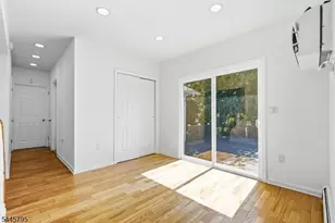 814 Willis Pl, Roselle Park, NJ 07204 - Photo 16