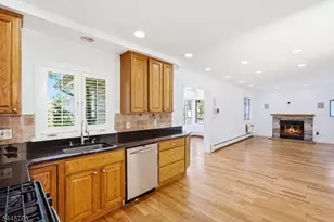 814 Willis Pl, Roselle Park, NJ 07204 - Photo 14