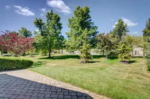 19 Republic Row, Franklin Township, NJ 08873 - Photo 8