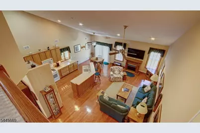 19 Republic Row, Franklin Township, NJ 08873 - Photo 38