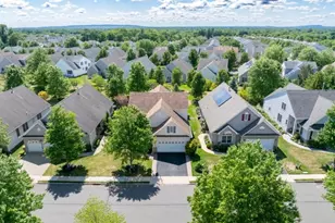 19 Republic Row, Franklin Township, NJ 08873 - Photo 12
