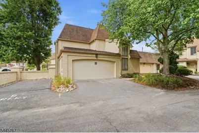93 Gate House Ln, Edison Twp., NJ 08820 - Photo 1