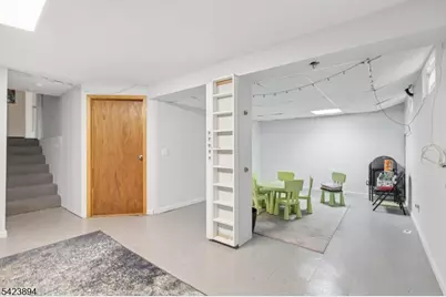 118 Byrd Ave, Bloomfield, NJ 07003 - Photo 26