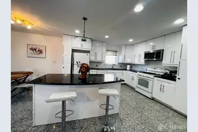63 Jefferson Blvd, Edison, NJ 08817 - Photo 2