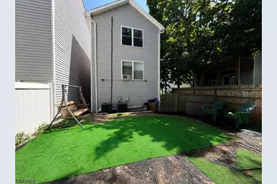 242 Rosa Parks Blvd, Paterson, NJ 07501 - Photo 20