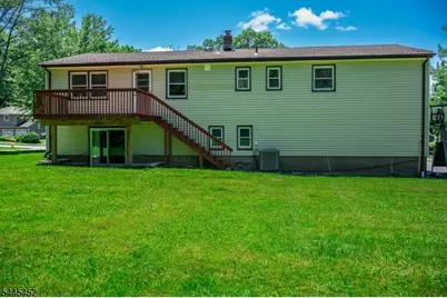 5 Crossbrook Ln, West Caldwell, NJ 07006 - Photo 4