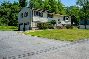 5 Crossbrook Ln, West Caldwell, NJ 07006 - Photo 2