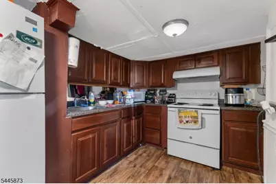 135 Melrose Ave, Irvington, NJ 07111 - Photo 18