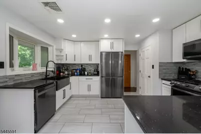 1 Lewis St, Haledon, NJ 07508 - Photo 10