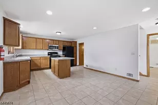23 Canal St, Raritan, NJ 08869 - Photo 8