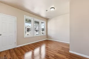 78 Willoughby St, Newark, NJ 07112 - Photo 10