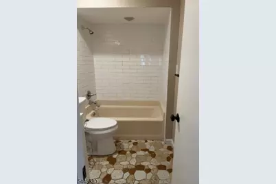 308 Concord Ave, Union Township, NJ 07083 - Photo 6