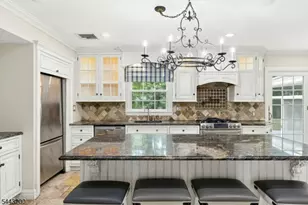 162 Mountainview Dr, Mountainside, NJ 07092 - Photo 14