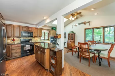 45 Lakeside Trl, Kinnelon, NJ 07405 - Photo 6