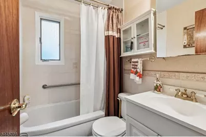 44 Rumana Rd, Wayne, NJ 07470 - Photo 16