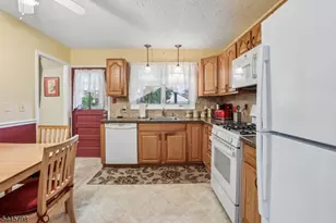 44 Rumana Rd, Wayne, NJ 07470 - Photo 10