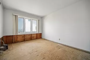 245 Main St Unit, Millburn, NJ 07041 - Photo 14