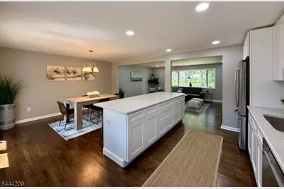 67 Tudor Ln, Berkeley Heights Township, NJ 07922 - Photo 6