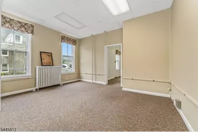 20 Bloomfield Ave, Flemington, NJ 08822 - Photo 8