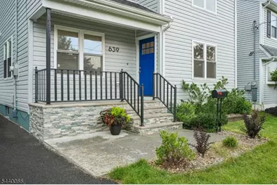 639 Myrtle Ave, Garwood, NJ 07027 - Photo 2