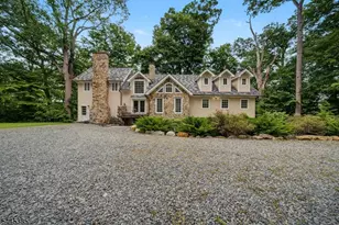 2 Thompson Rd, Parsippany, NJ 07005 - Photo 2