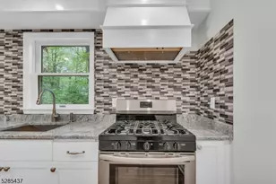 101 Drakestown Rd, Washington Township, NJ 07840 - Photo 8
