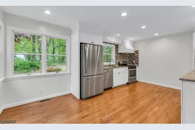 101 Drakestown Rd, Washington Township, NJ 07840 - Photo 6