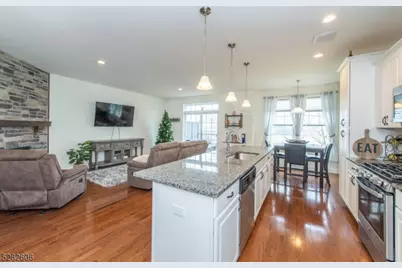 5 White Aster Ct, Allamuchy Township, NJ 07840 - Photo 4