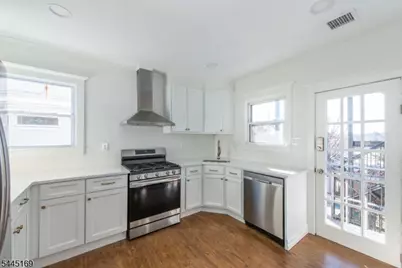 10 Grove Ter #2B, Montclair, NJ 07042 - Photo 10