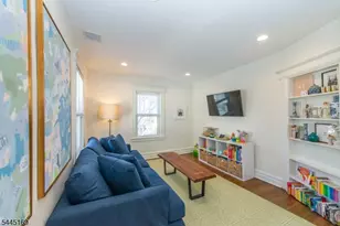 10 Grove Terrace, Montclair, NJ 07042 - Photo 8
