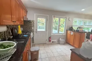 44 Fellswood Dr, Livingston, NJ 07039 - Photo 2