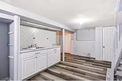65 Highland Ave, Newark, NJ 07104 - Photo 18