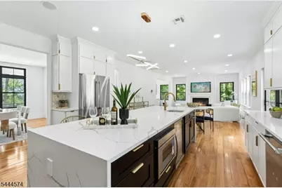 170 Johnston Drive Ext, Watchung, NJ 07069 - Photo 14