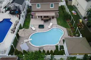 16 Adrian St, Pompton Lakes, NJ 07442 - Photo 6