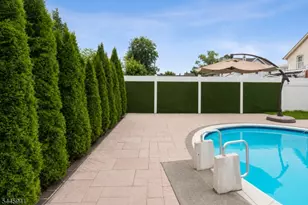 16 Adrian St, Pompton Lakes, NJ 07442 - Photo 36