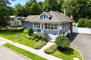 54 Davenport Ave, Roseland, NJ 07068 - Photo 1