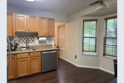 58 Waugh Ct, Bridgewater, NJ 08807 - Photo 2