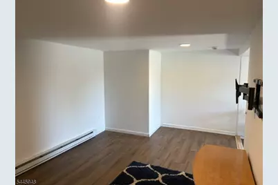 1962 Washington Valley Rd, Bridgewater, NJ 08836 - Photo 6