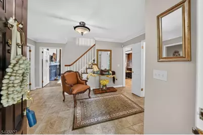 39 Hunters Circle, Tewksbury Township, NJ 08833 - Photo 4