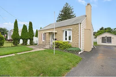 31 N Dell Ave, Roxbury Township, NJ 07847 - Photo 1