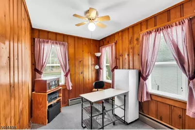 31 N Dell Ave, Roxbury Township, NJ 07847 - Photo 10