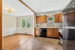 1 Aberdeen Ct, Cranford Township, NJ 07016 - Photo 14