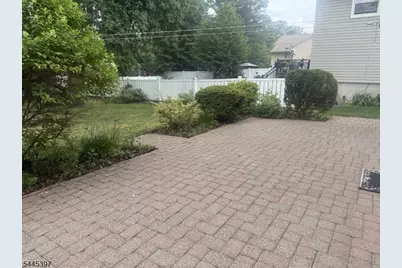 1 Aberdeen Ct, Cranford Township, NJ 07016 - Photo 10