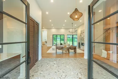 98 Haddenfield Rd, Clifton, NJ 07013 - Photo 2