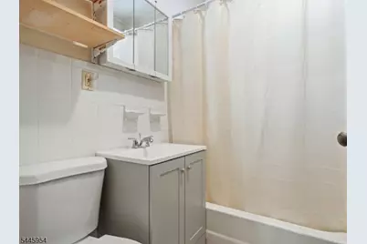 31 Temple Pl, Irvington, NJ 07111 - Photo 10